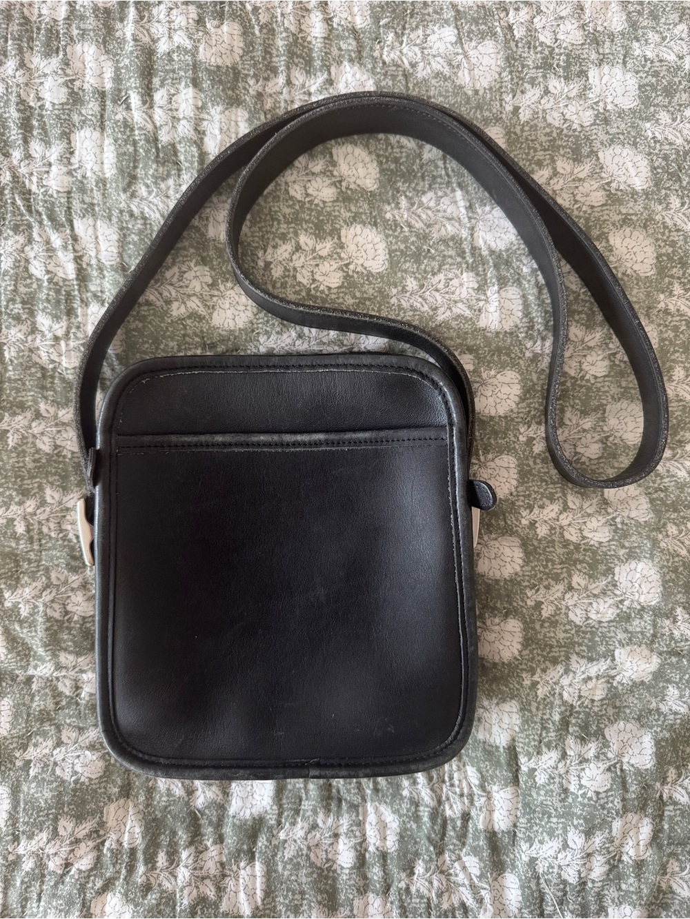 Vintage coach crossbody